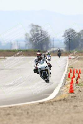 media/Jun-07-2025-TrackDaz (Sat) [[4413525952]]/C Group/240pm (Turn 9)/